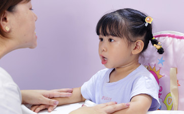 武汉汉口哪里有小孩语言训练班？