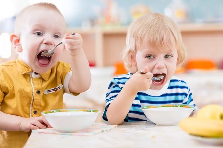 轻微口吃的小孩要多补充维生素
